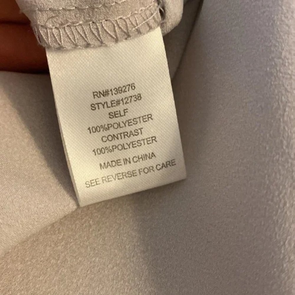 Daniel Rainn Two Toned Partial Button Down Lightw… - image 8